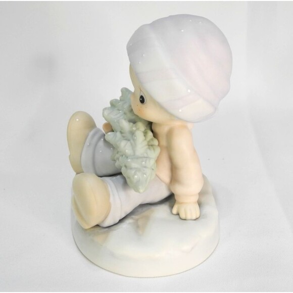 Precious Moments Figurine - Don't Let the Holidays Get You Down - #522112 - Picture 3 of 7